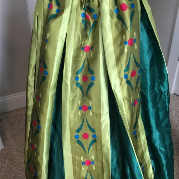 Disney Princess Anna Dress from Disneyland Paris - Picture 4 of 7